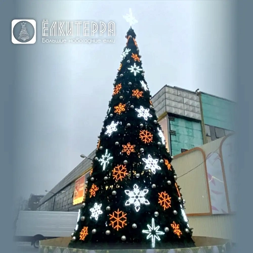 Искусственная уличная елка 6 метров с комплектом оформления Снежинки